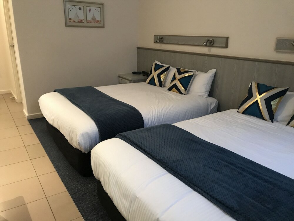 Фото Comfort Inn Glenelg