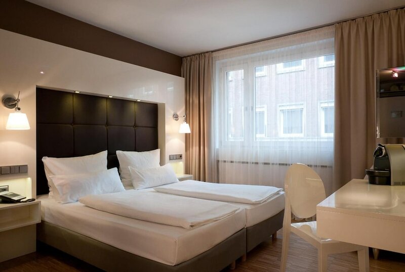 Гостиница Hotel Santo в Кёльне