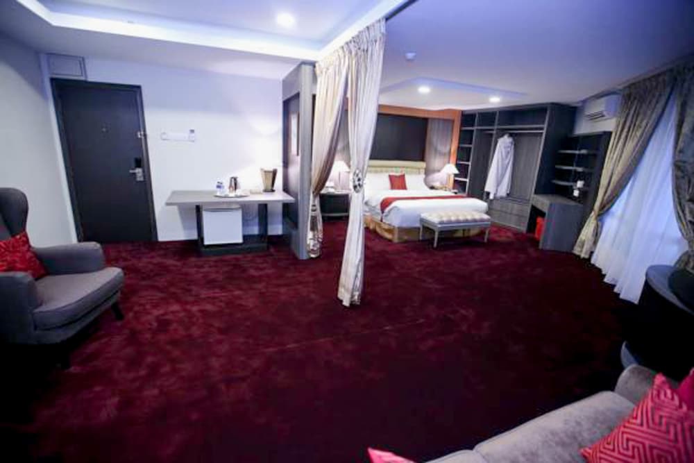 Фото Al Khatiri Hotel