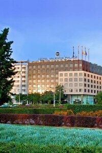 Гостиница Sh Valencia Palace Hotel