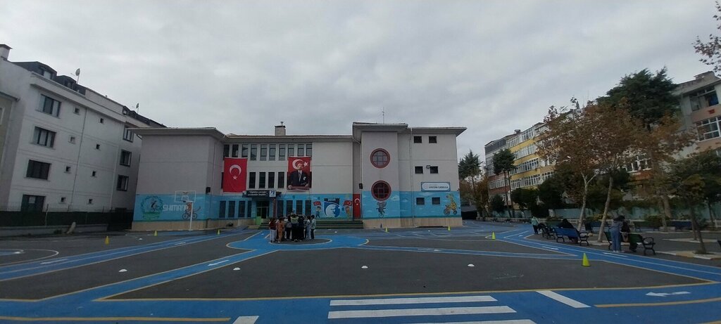 Primary school Ataturk Primary School, Zeytinburnu, photo