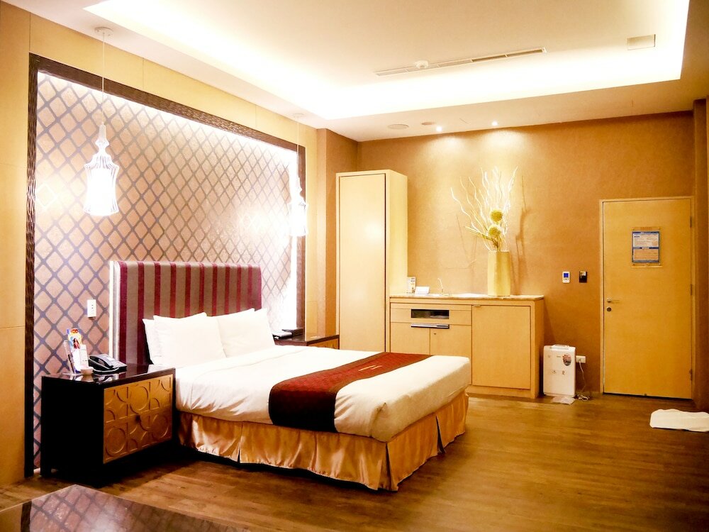 Фото Moonshy Boutique Motel