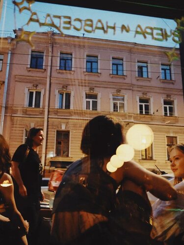 Желідегі сексуалды қыз-келіншектер