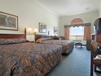 Фото Super 8 by Wyndham High River Ab