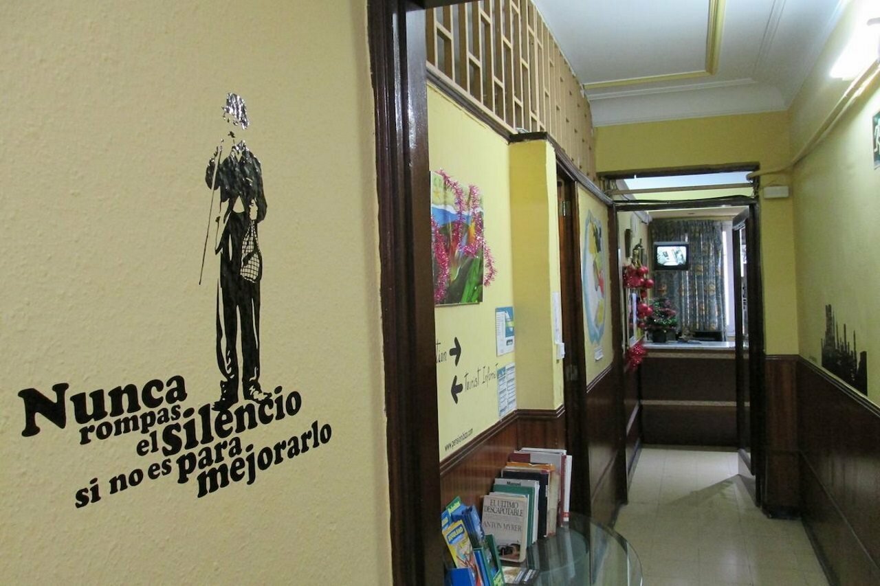 Фото Pensión Sea of Clouds