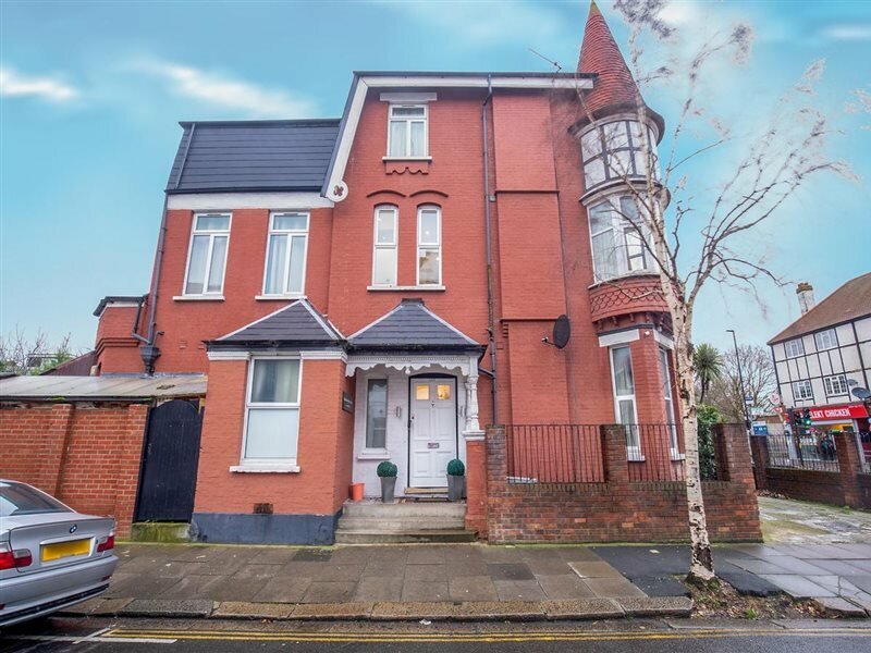 Фото Oyo TamTam Acton Hotel