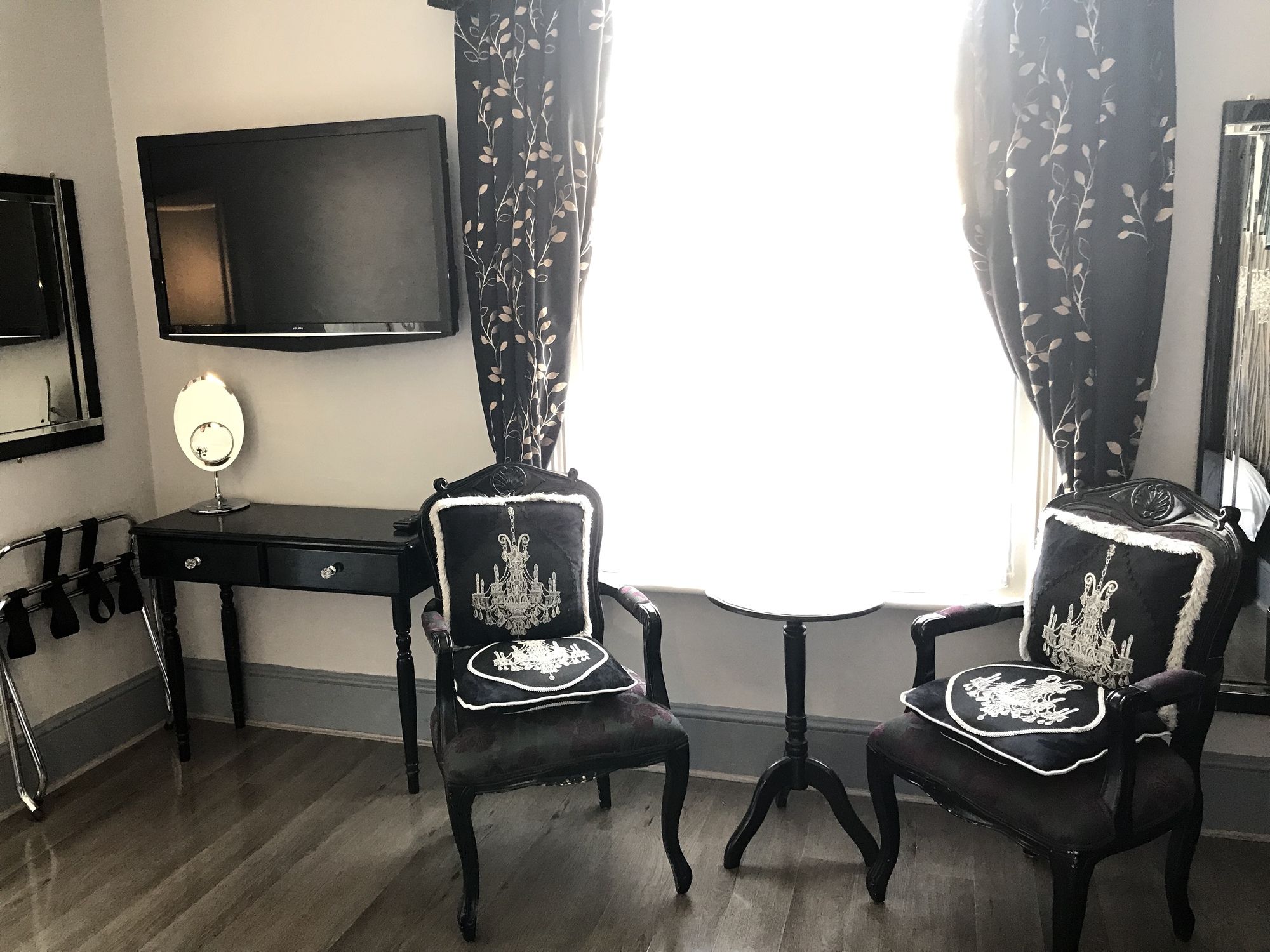 Фото Canterbury Lodge