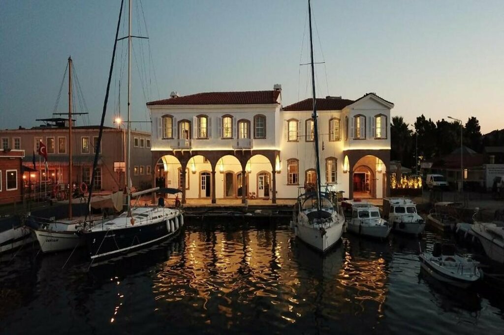 Hotel Gumruk Otel Urla, Urla, photo