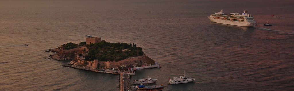 Cinema Ergun Yucel Scene, Kushadasi, photo