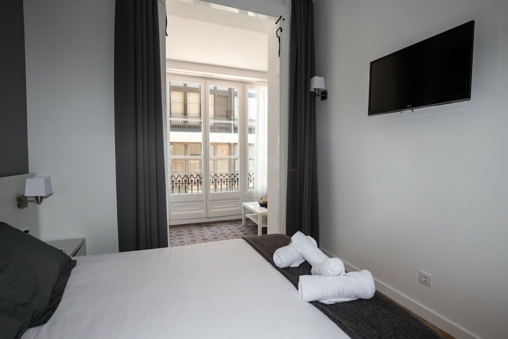 Фото Hostalin Barcelona Gran VIA