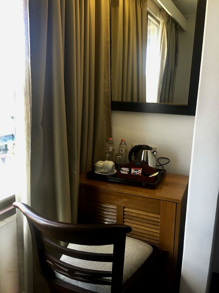 Фото Отель Kandy City by Earl's