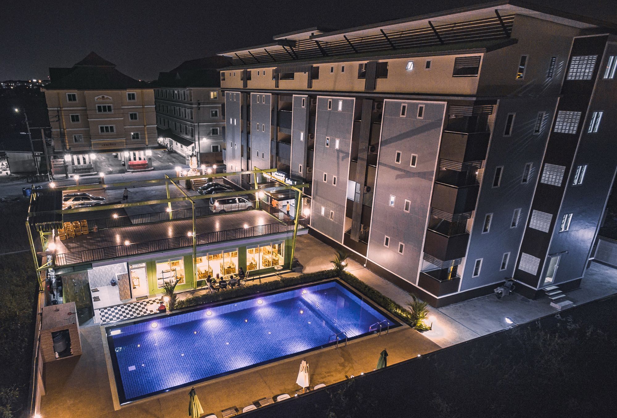 Фото Gold Airport Suites