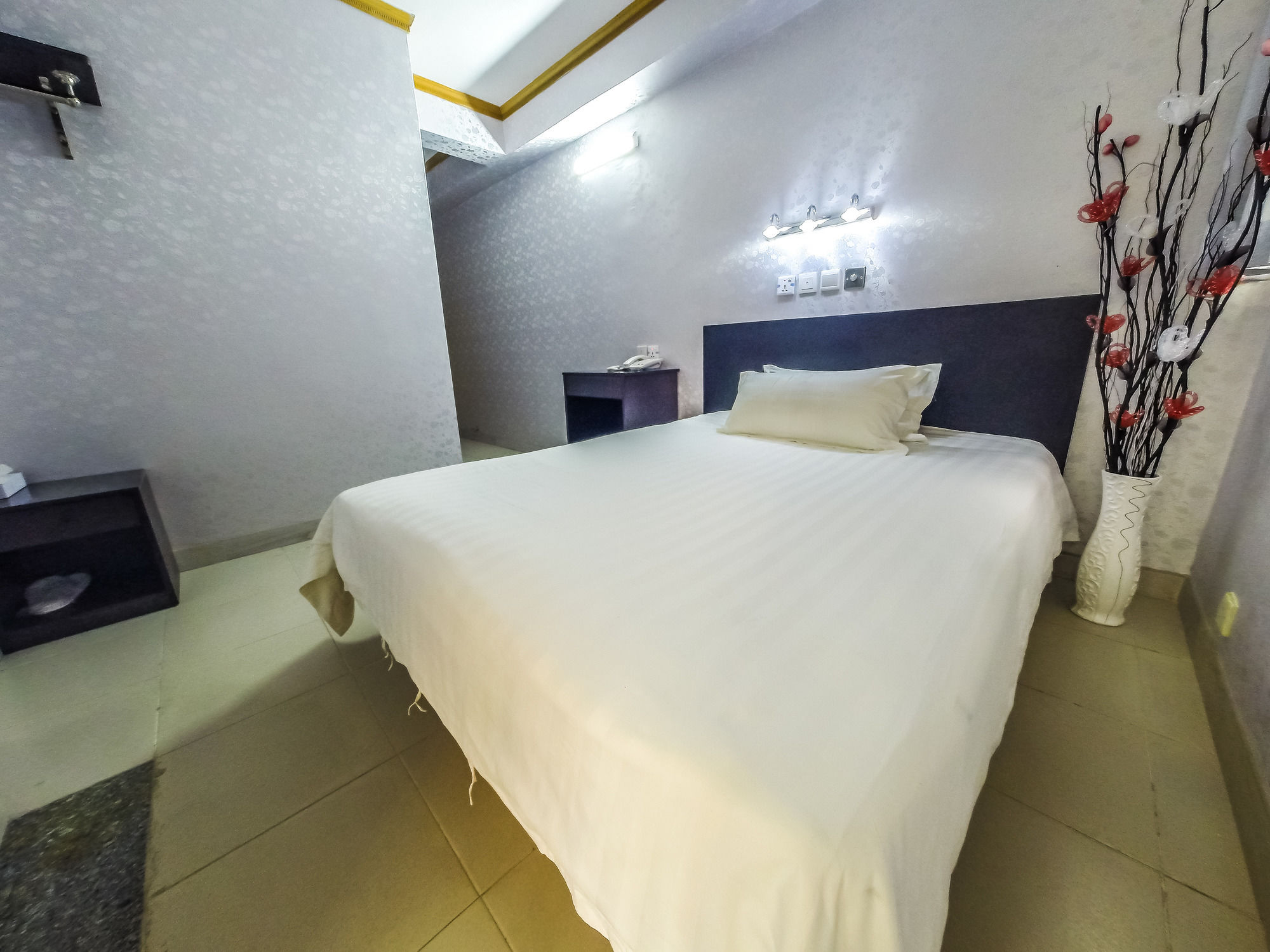 Фото Hotel Hou Kong