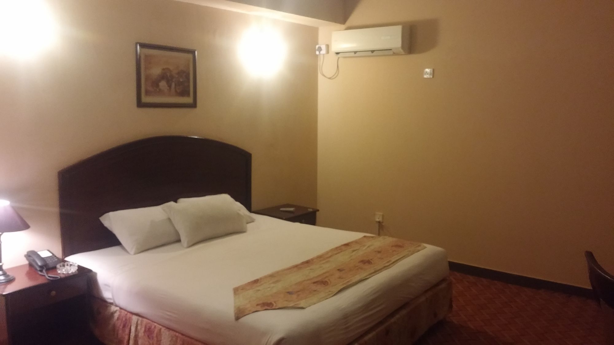 Фото Отель Crown Inn