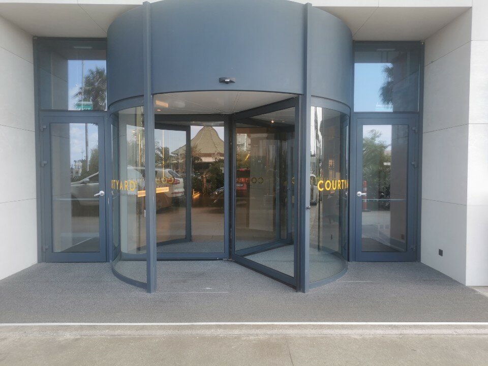 Фото Courtyard by Marriott Batumi