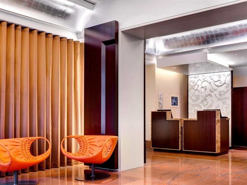 Фото Renaissance Lucerne Hotel