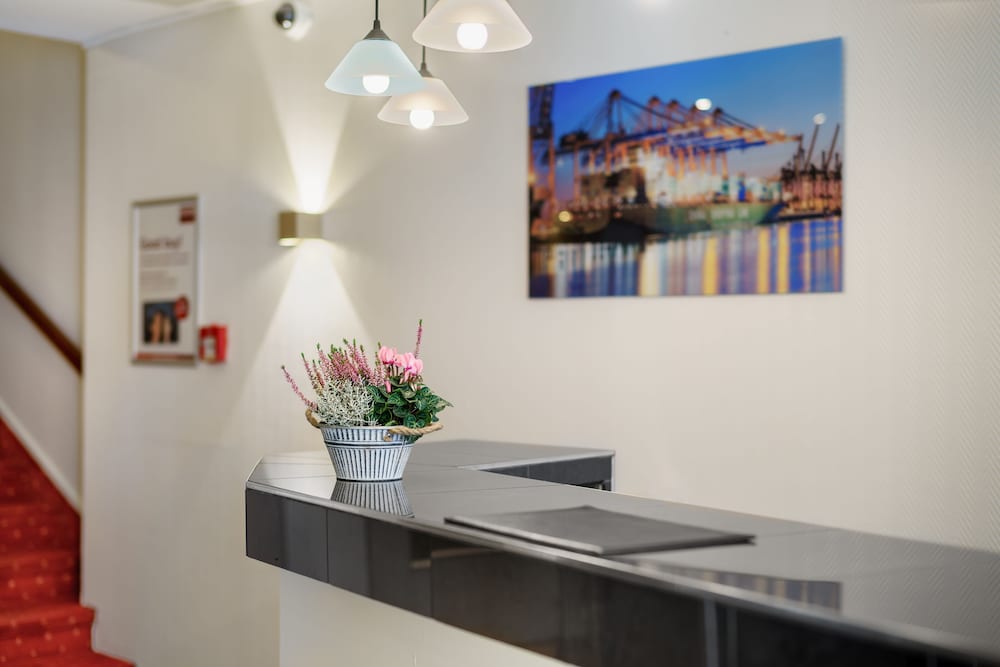 Фото Novum Hotel Continental Hamburg Hauptbahnhof