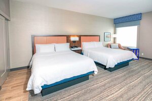 Гостиница Hampton Inn by Hilton Ottawa