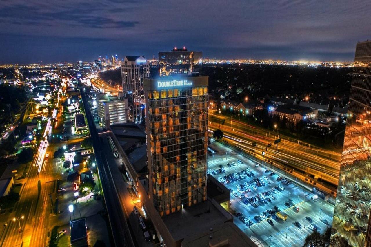 Фото Doubletree by Hilton Dallas - Campbell Centre