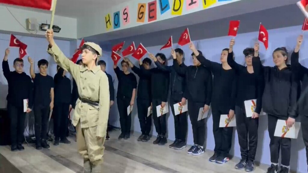 School Ataturk Middle School, Canakkale, photo