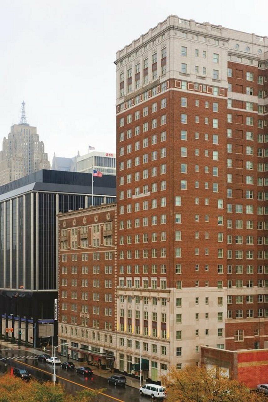 Фото Doubletree Suites by Hilton Detroit Downtown - Fort Shelby