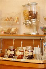 Фото Est Western Plus Le Havre Centre Gare