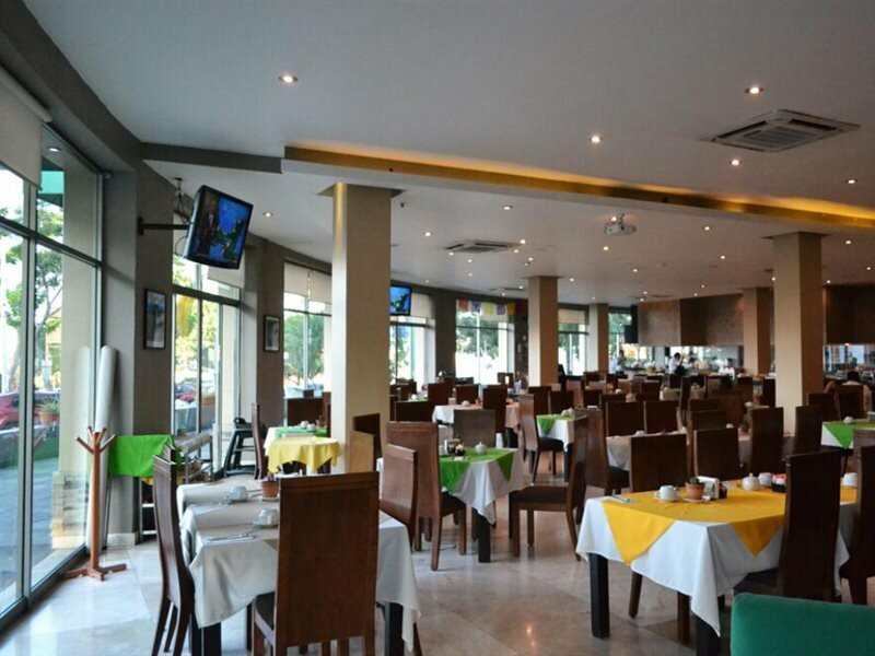 Фото Hotel Maria Isabel