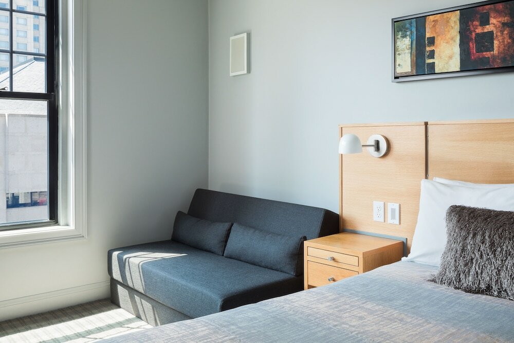 Фото Charlesmark Hotel