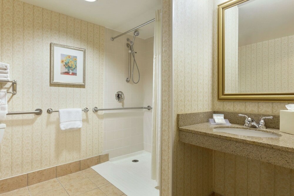 Фото Hilton Garden Inn Fairfax