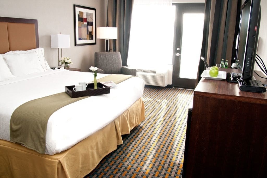 Фото Holiday Inn Express Pembroke