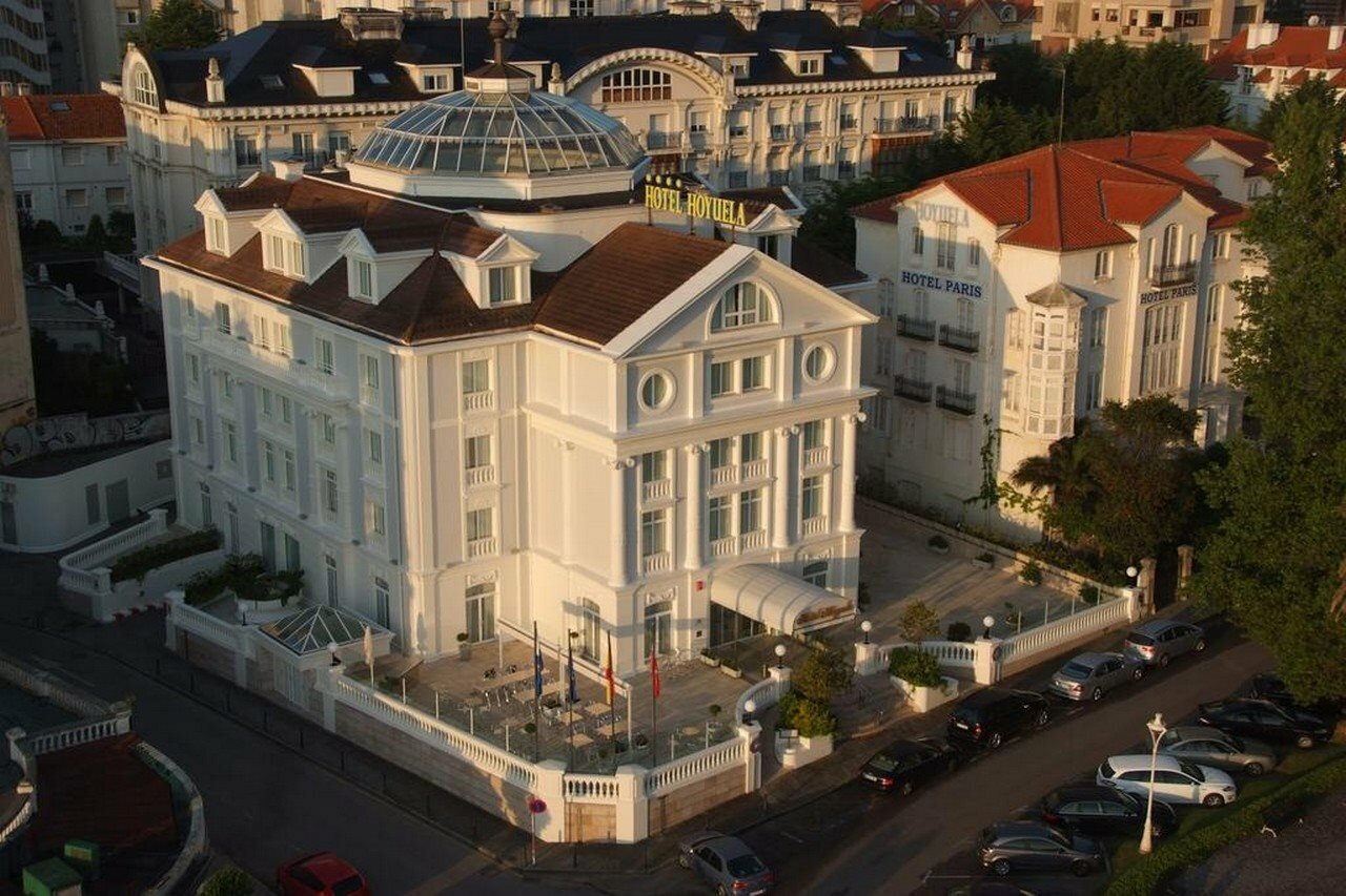 Фото Hotel Hoyuela