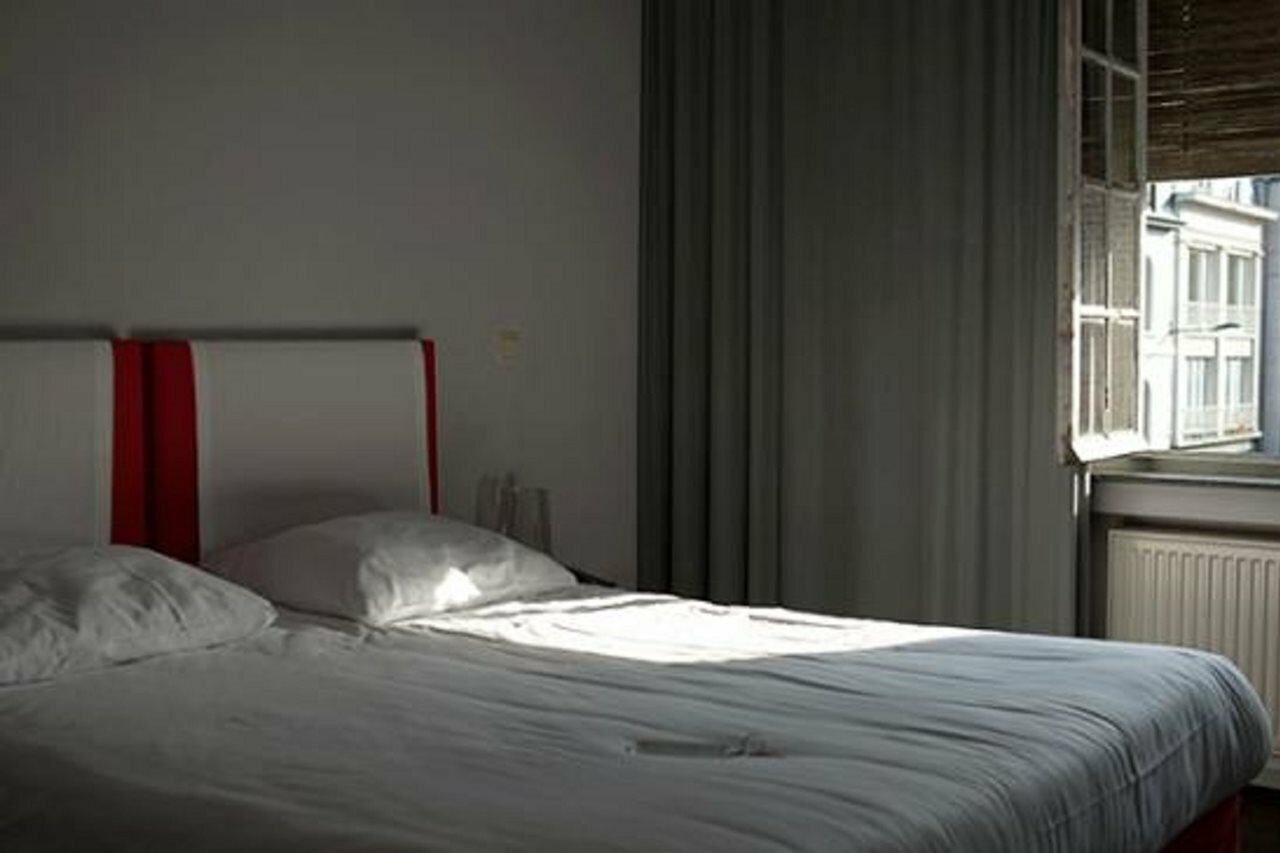 Фото Monty Small Design Hotel