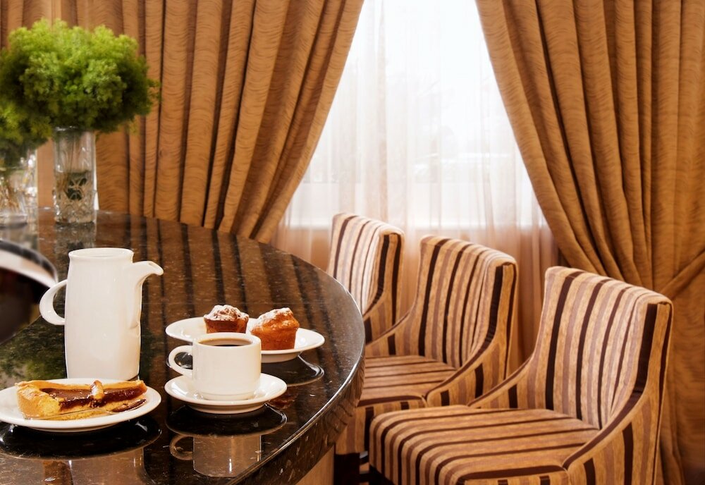 Фото Poseidon Athens Hotel