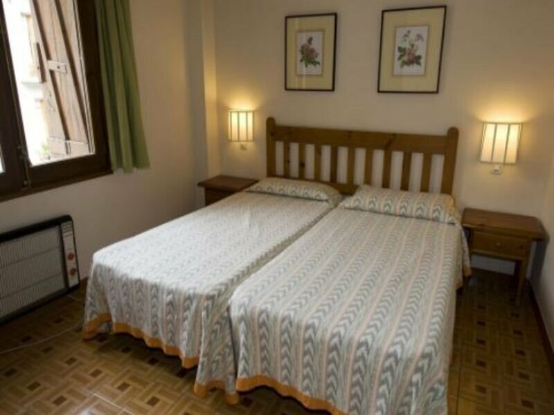 Фото Apartamentos Pessets Adelaida