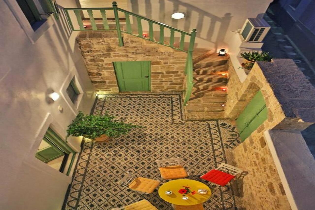 Фото Myrtia House