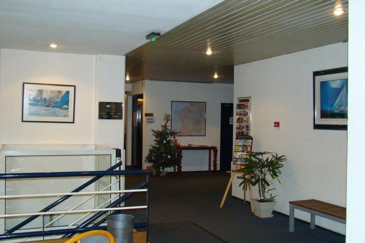 Фото Hôtel Life Bordeaux Gare - Bg