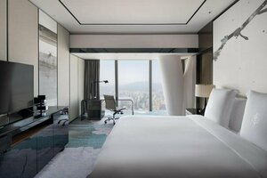 Гостиница Four Seasons Hotel Guangzhou