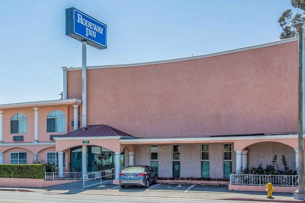 Фото Rodeway Inn near Melrose Ave