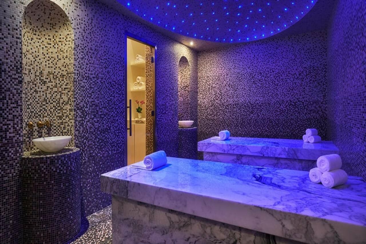 Фото Four Seasons Hotel Bahrain Bay