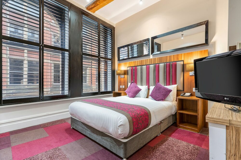 Фото Roomzzz Manchester City