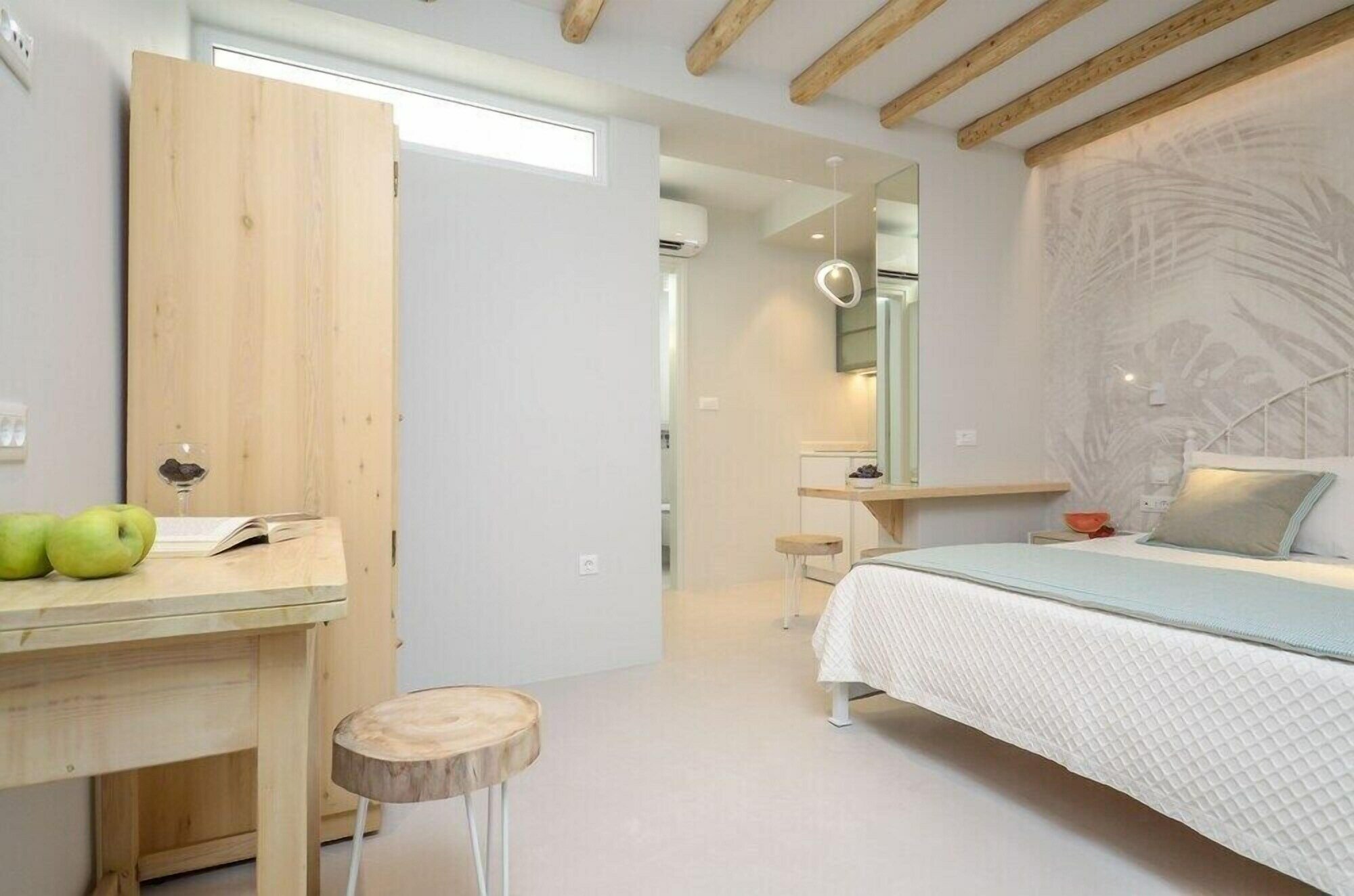 Фото Antony Suites - Adults Only