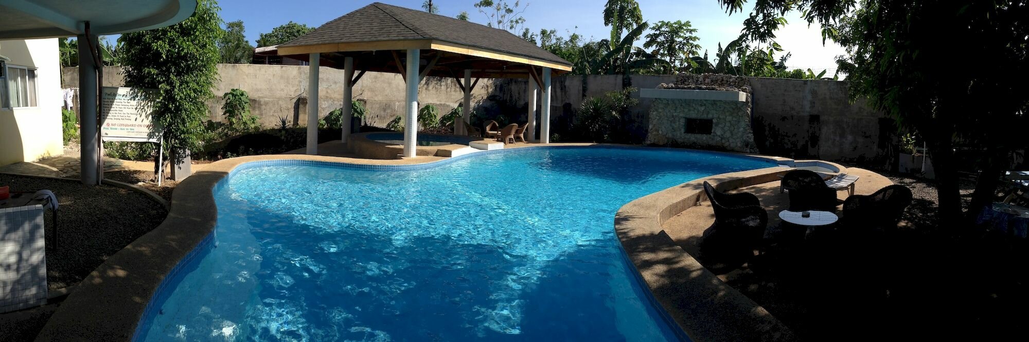 Фото Lapu Lapu Cottages and Restaurant