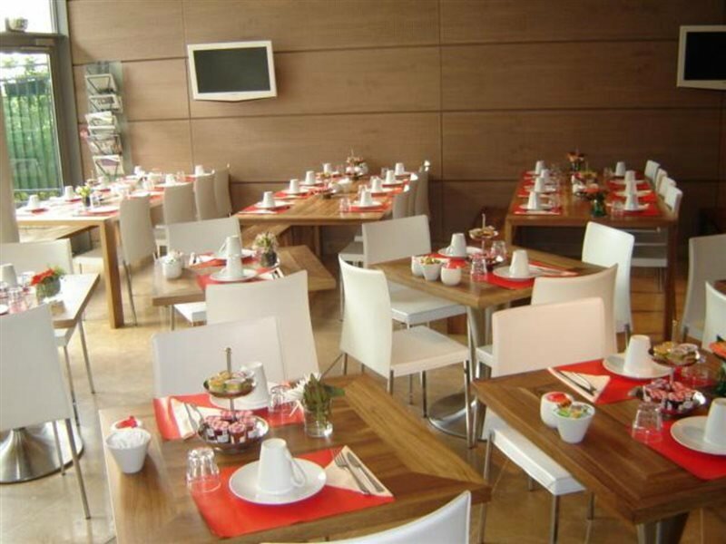 Фото Residhome Courbevoie La Defense