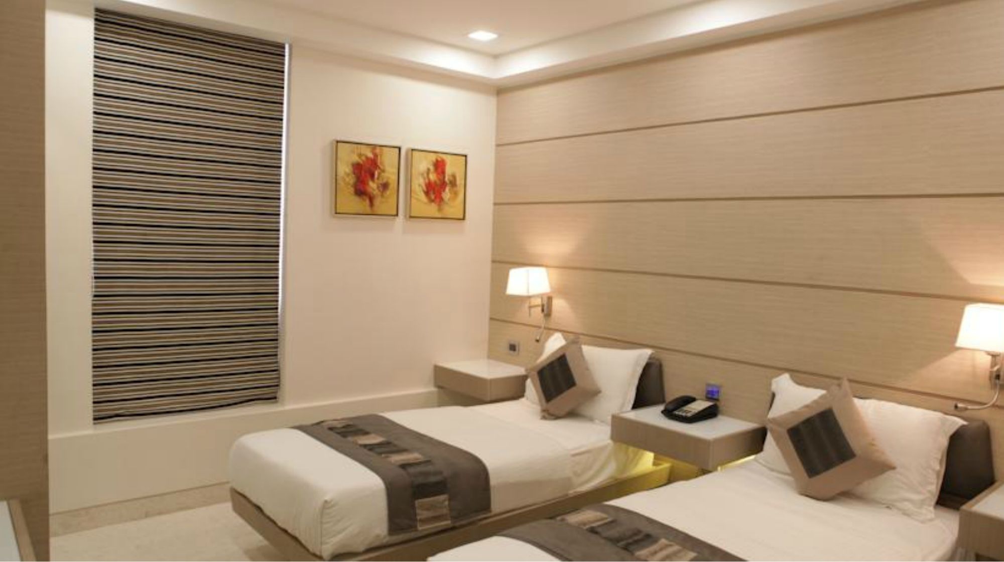 Фото Hotel Residency Fort Mumbai