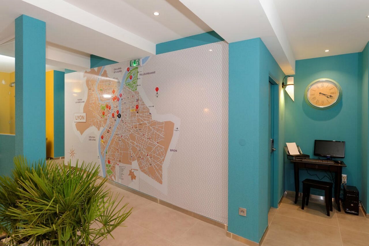 Фото Republik Hotel