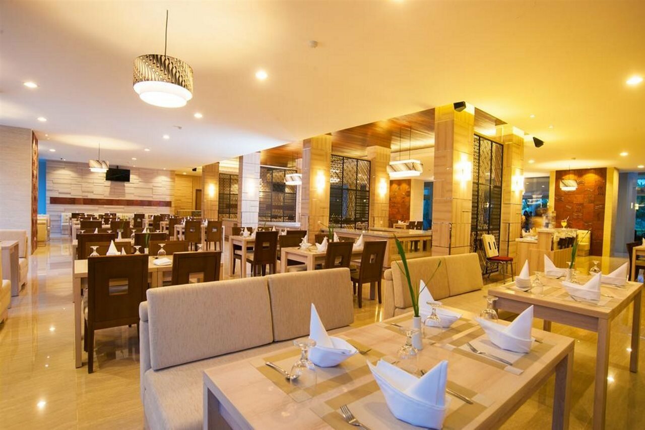 Фото Lombok Raya Hotel