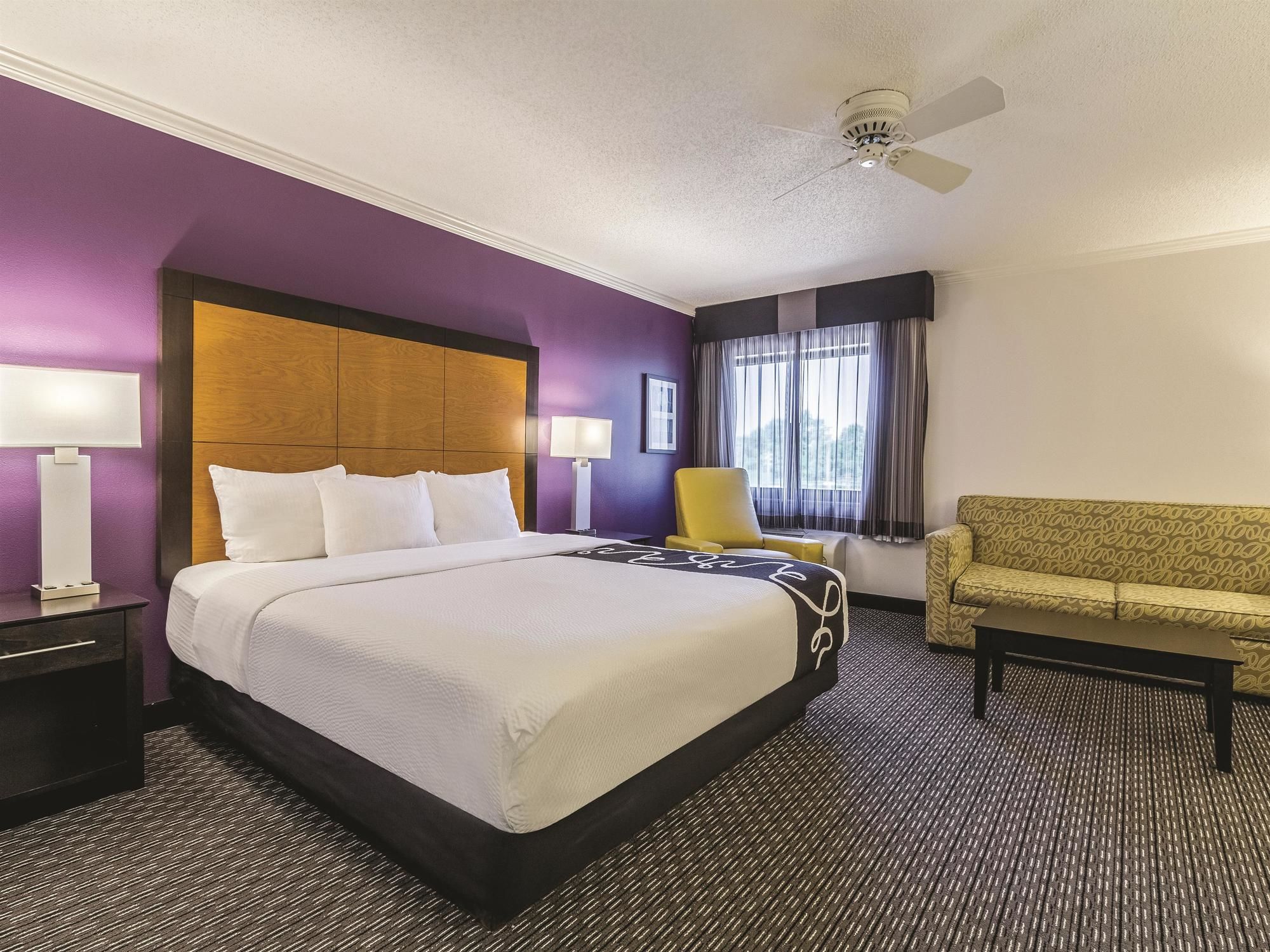 Фото La Quinta Inn & Suites by Wyndham Tacoma - Seattle