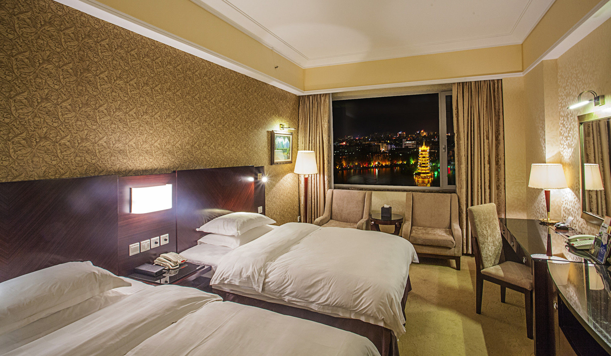 Фото 81159080628