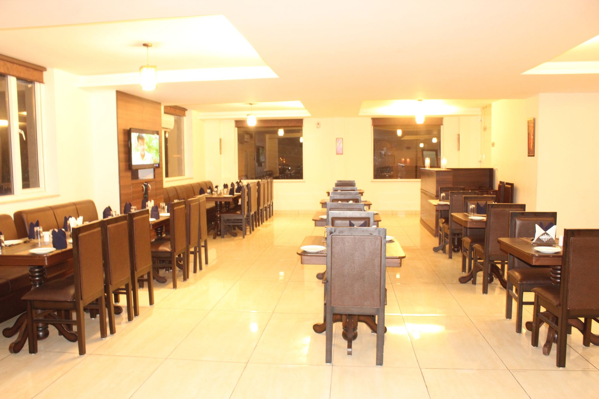 Фото Hotel Holiday Hill