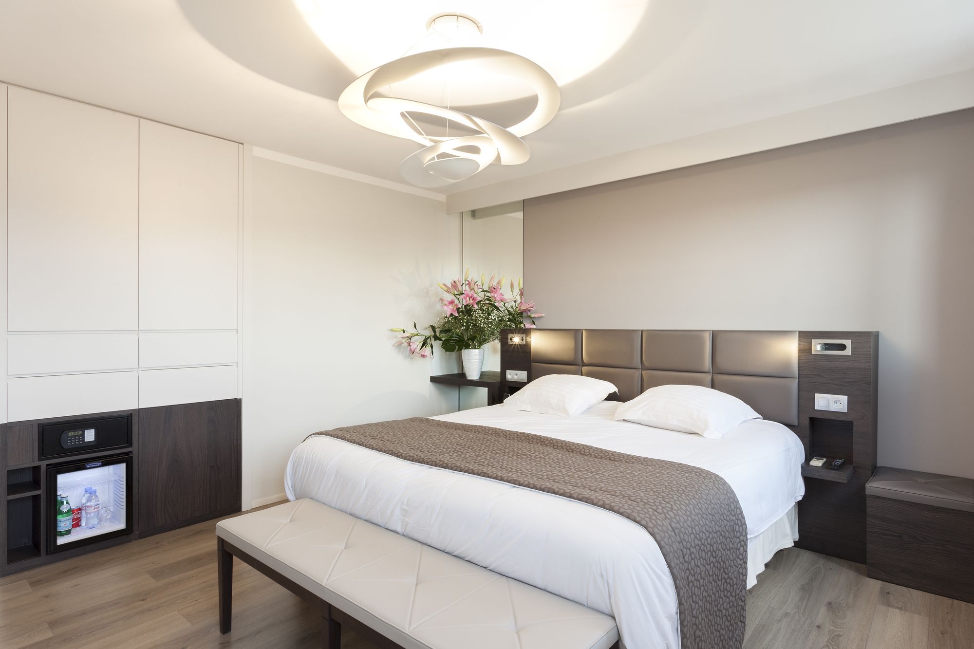 Фото Negrecoste Hôtel & SPA